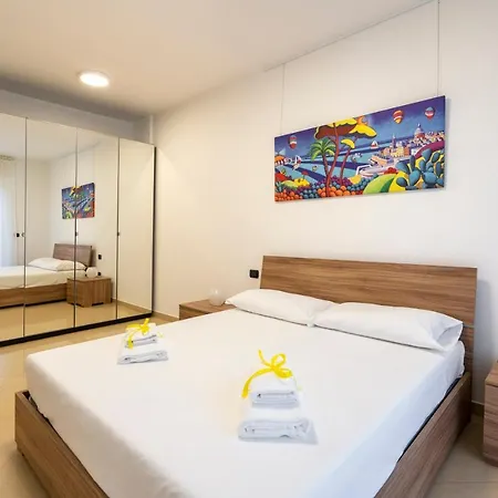 Guesthost - Boscoincitta With Garage And Whirlpool Tub Daire *