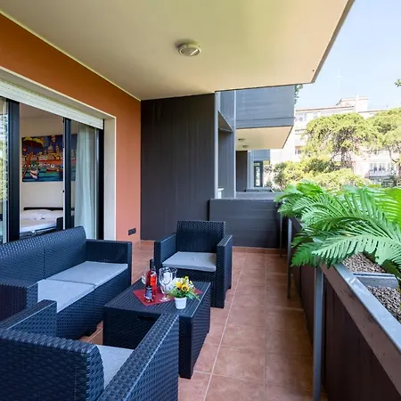 Guesthost - Boscoincitta With Garage And Whirlpool Tub Daire *