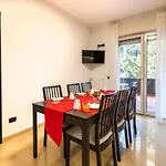 Guesthost - Boscoincitta With Garage And Whirlpool Tub *