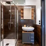 Guesthost - Boscoincitta With Garage And Whirlpool Tub *