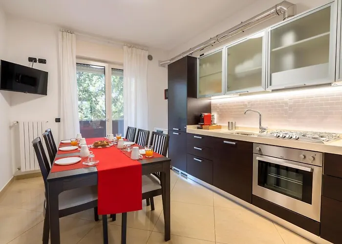 Guesthost - Boscoincitta With Garage And Whirlpool Tub Appartement Bari